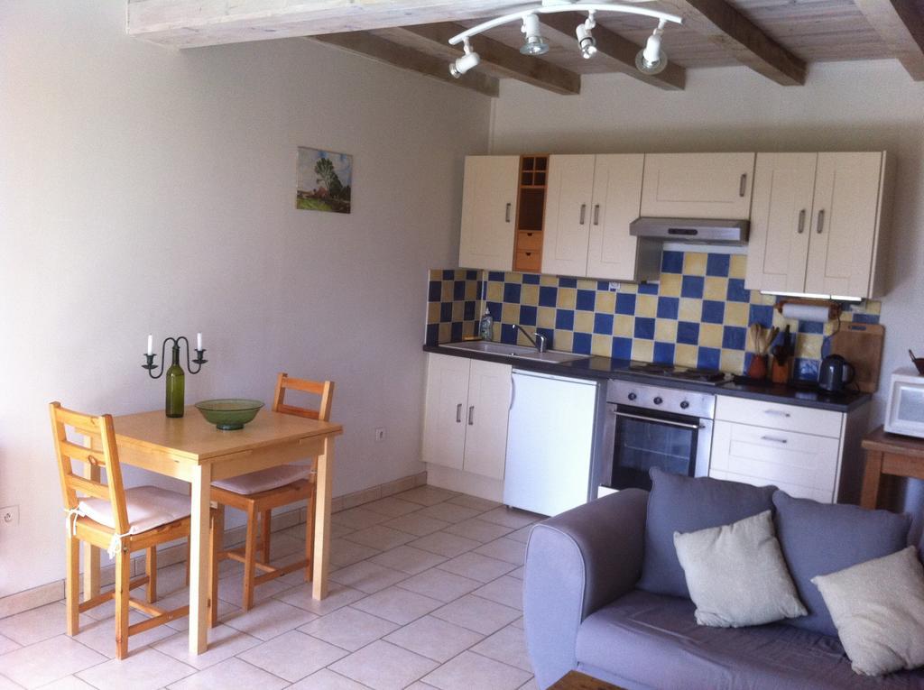 La Petite Maison Crezieres