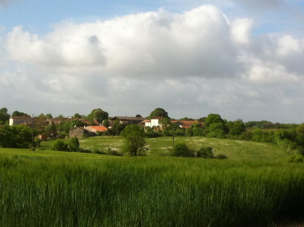 La Petite Maison Crezieres
